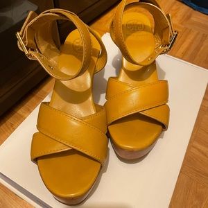 Tory Burch Tan Wedges